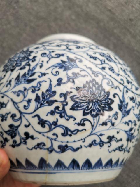 古玩陶瓷青花纏枝花卉紋太白尊真品鑒賞圖