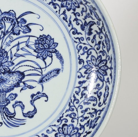 古玩陶瓷一束蓮青花盤真品鑒賞圖