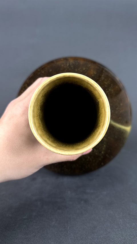 古玩陶瓷清光緒 茶葉末釉荸薺瓶真品鑒賞圖