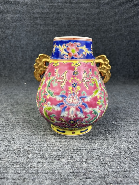 古玩陶瓷粉彩花卉紋尊真品鑒賞圖