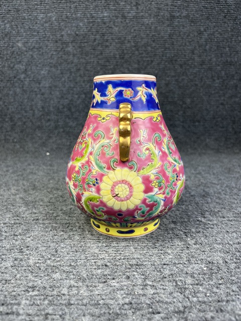 古玩陶瓷粉彩花卉紋尊真品鑒賞圖