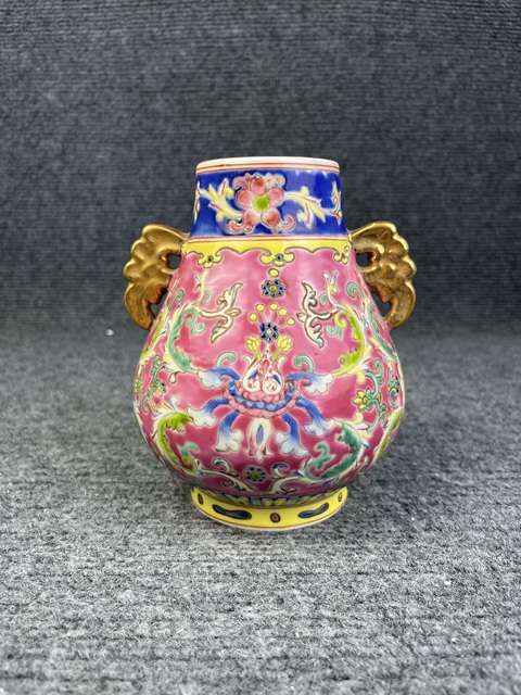 古玩陶瓷粉彩花卉紋尊真品鑒賞圖