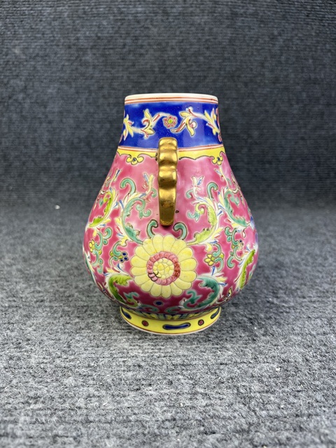 古玩陶瓷粉彩花卉紋尊真品鑒賞圖