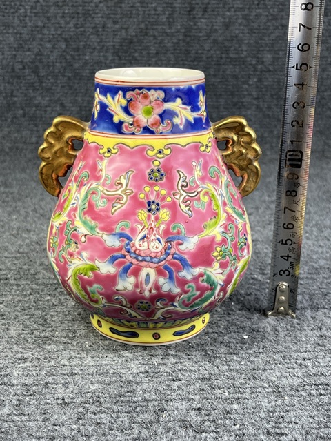 古玩陶瓷粉彩花卉紋尊真品鑒賞圖