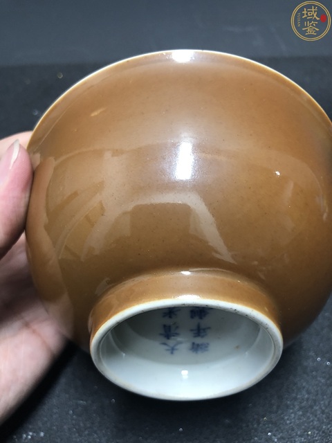 古玩陶瓷清光緒紫金釉碗真品鑒賞圖