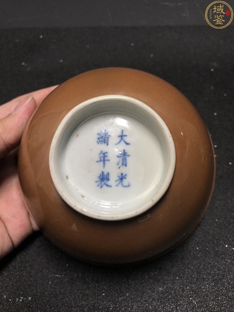 古玩陶瓷清光緒紫金釉碗真品鑒賞圖