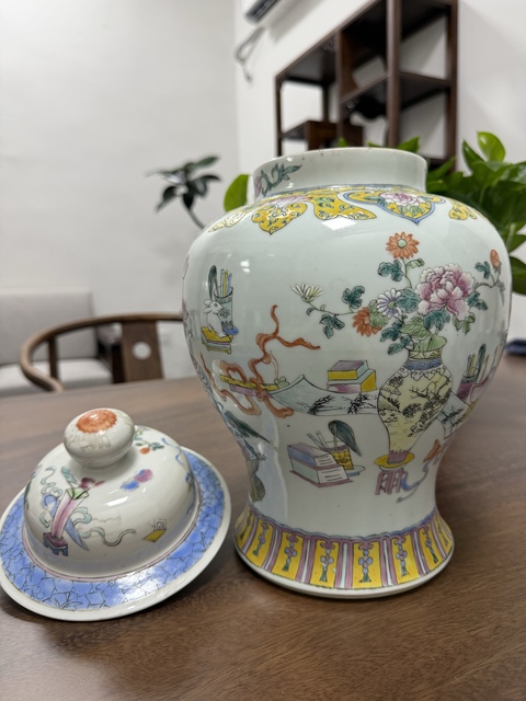 古玩陶瓷粉彩將軍罐真品鑒賞圖