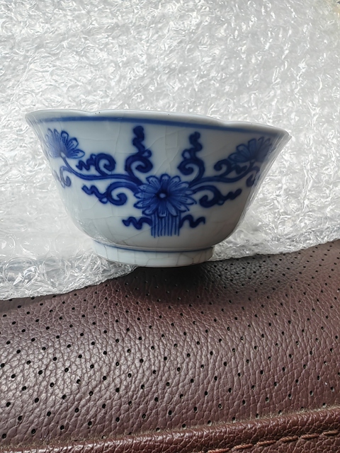 古玩陶瓷清晚期 青花折枝花卉紋杯真品鑒賞圖