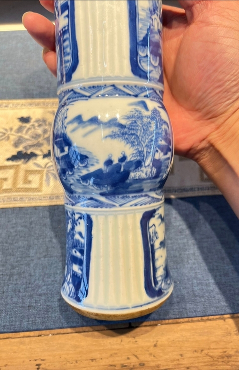 古玩陶瓷山水紋青花花觚真品鑒賞圖