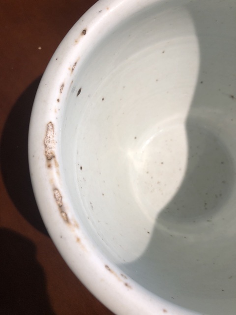 古玩陶瓷青花淡描花卉紋喜字案缸真品鑒賞圖