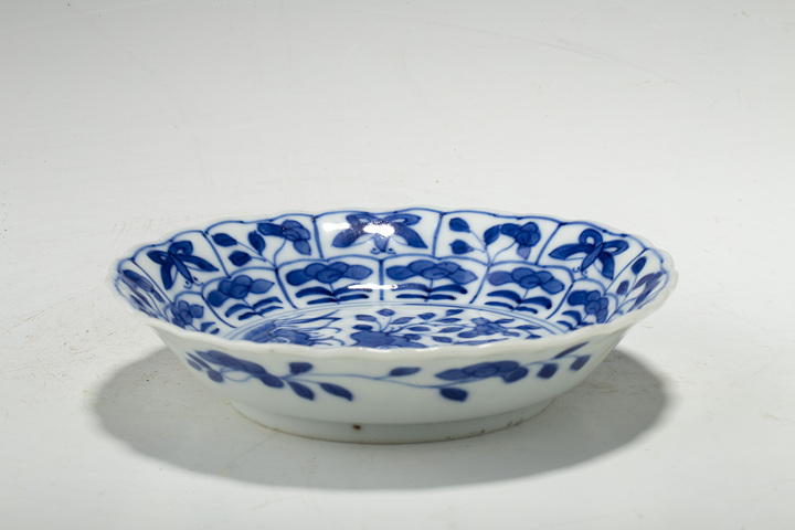 古玩陶瓷清晚·青花花鳥紋花口盤拍賣，當前價格0元