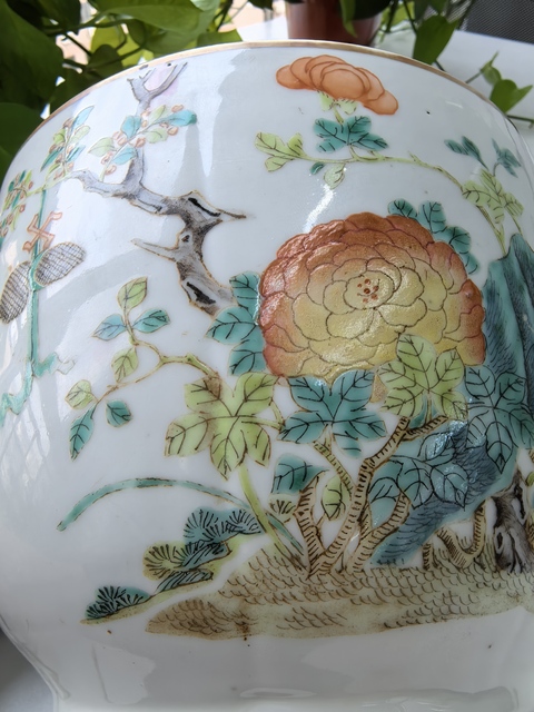 古玩陶瓷同治粉彩蓋罐真品鑒賞圖