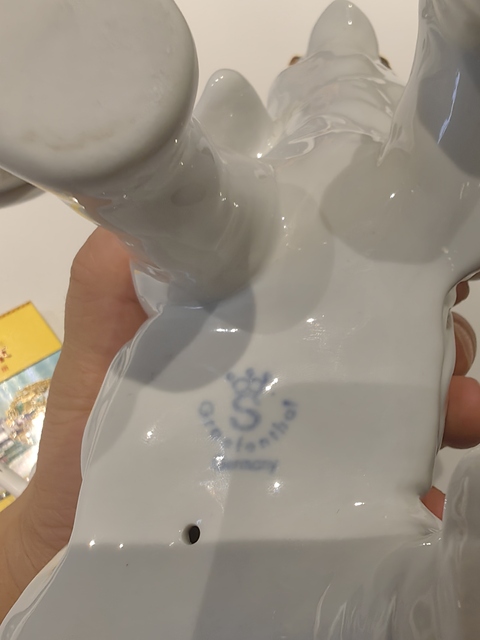 古玩陶瓷白釉瓷雕象真品鑒賞圖