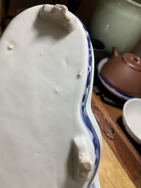古玩陶瓷青花纏枝花卉紋蝴蝶型水仙盆真品鑒賞圖