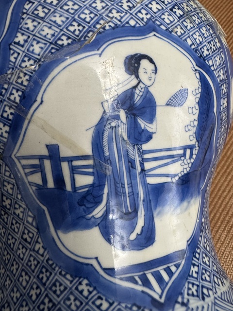 古玩陶瓷青花人物紋將軍罐真品鑒賞圖