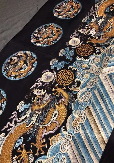 古玩雜項龍紋刺繡真品鑒賞圖