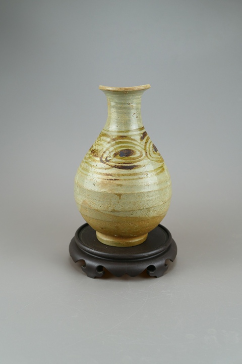 古玩陶瓷元末明初·青花螺旋紋玉壺春瓶真品鑒賞圖