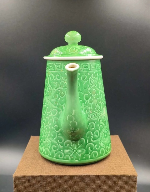古玩陶瓷綠釉堆白龍紋茶壺真品鑒賞圖