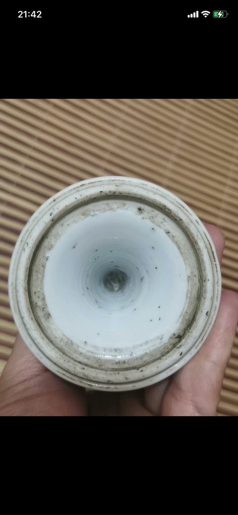 古玩陶瓷青花留白冰梅紋青花高足杯真品鑒賞圖
