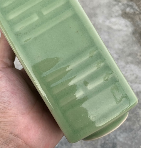 古玩陶瓷豆青釉八卦紋琮式瓶真品鑒賞圖