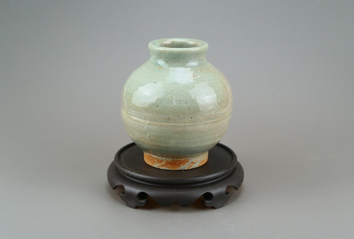 古玩陶瓷元末明初龍泉窯青瓷水盂拍賣,當前價格152元