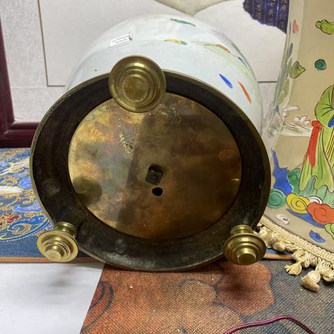 古玩陶瓷粉彩人物故事紋罐真品鑒賞圖