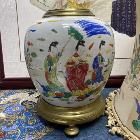 古玩陶瓷粉彩人物故事紋罐真品鑒賞圖