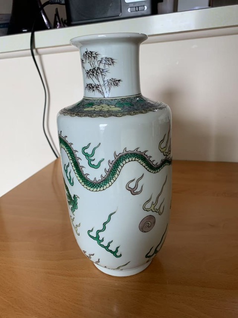 古玩陶瓷五彩龍紋棒槌瓶真品鑒賞圖