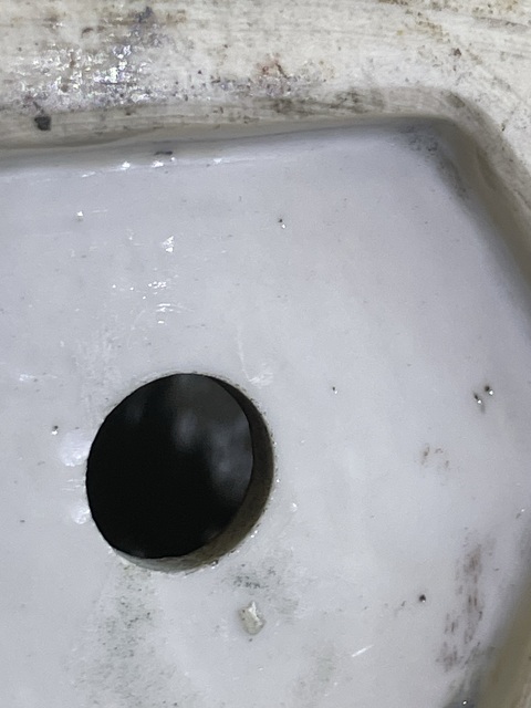 古玩陶瓷人物紋廣彩瓶真品鑒賞圖