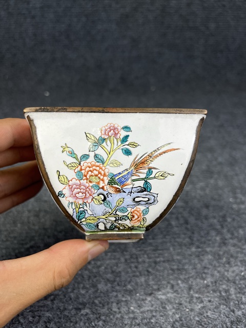 古玩雜項小杯子拍賣，當(dāng)前價格2988元