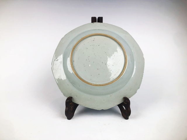 古玩陶瓷清早期·青花柳樹八方盤拍賣,當前價格0元