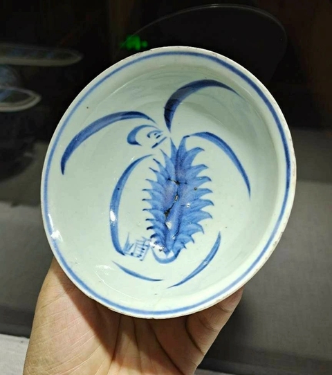 古玩陶瓷青花玉璧底花卉紋深腹碟真品鑒賞圖
