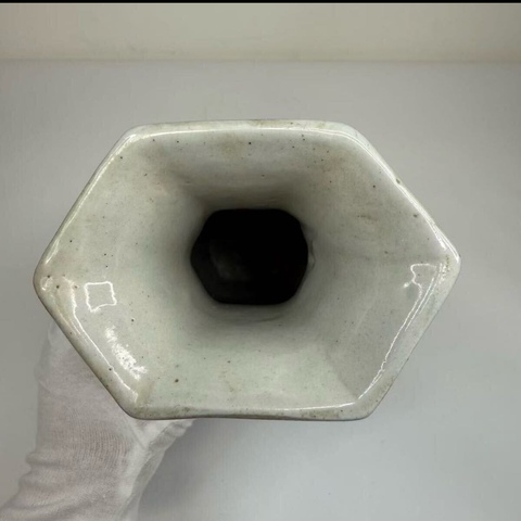 古玩陶瓷青花長壽紋六方雙耳瓶真品鑒賞圖