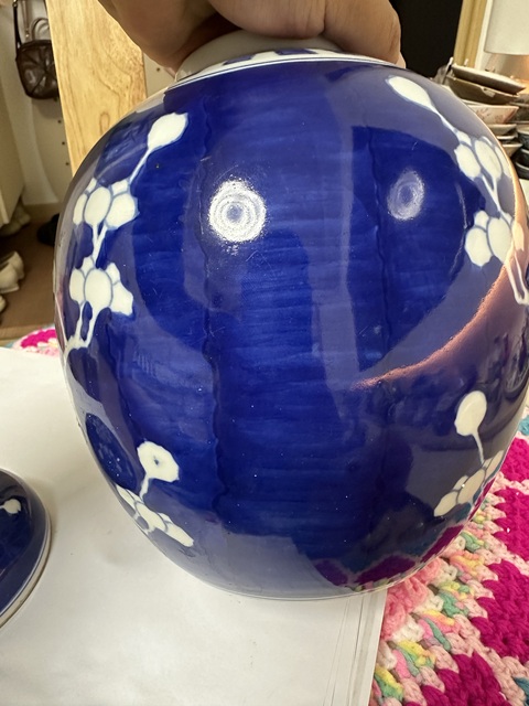 古玩陶瓷青花冰梅紋蓋罐真品鑒賞圖