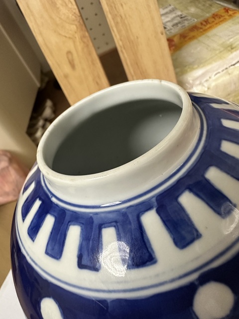 古玩陶瓷青花冰梅紋蓋罐真品鑒賞圖