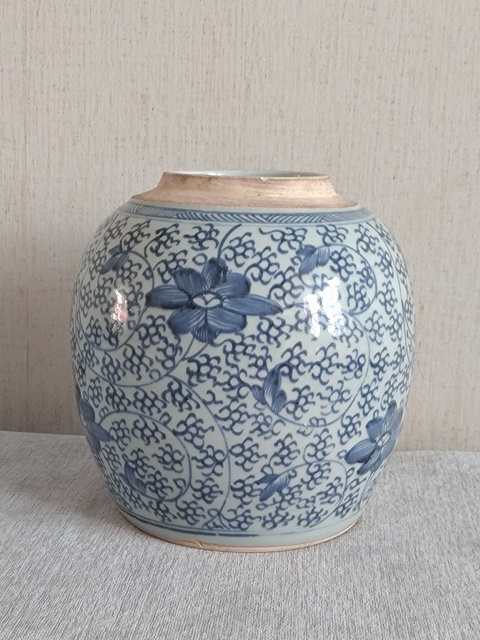 古玩陶瓷清中青花罐真品鑒賞圖