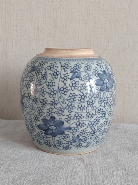 古玩陶瓷清中青花罐真品鑒賞圖