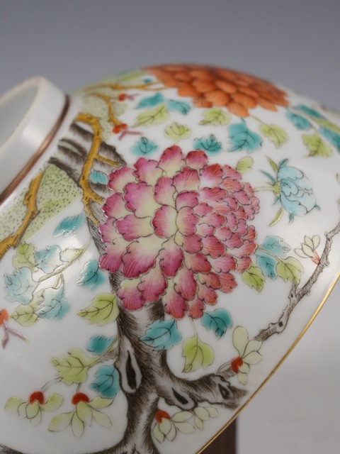 古玩陶瓷清·光緒粉彩花卉紋碗真品鑒賞圖
