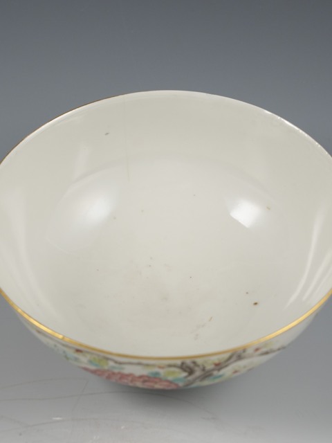 古玩陶瓷清·光緒粉彩花卉紋碗真品鑒賞圖