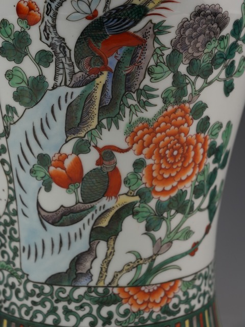 古玩陶瓷清·五彩花鳥紋觀音瓶真品鑒賞圖