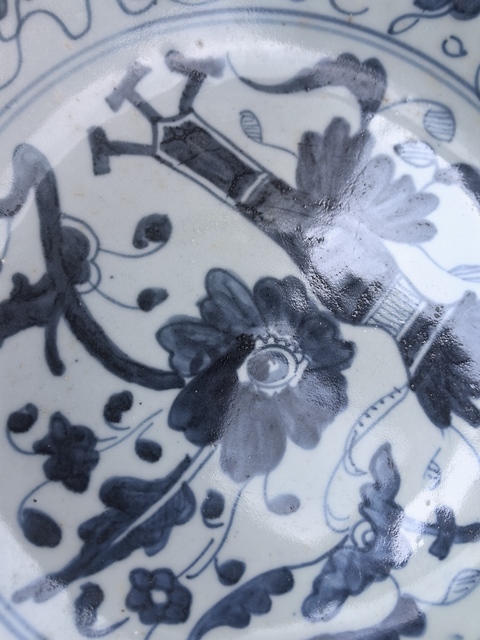 古玩陶瓷青花盤真品鑒賞圖