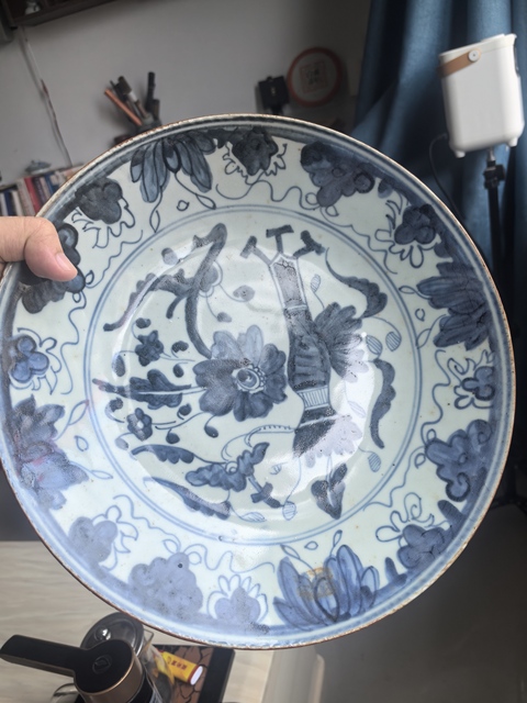 古玩陶瓷青花盤真品鑒賞圖