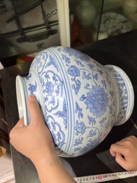 古玩陶瓷青花纏枝花卉紋罐，注意品相真品鑒賞圖