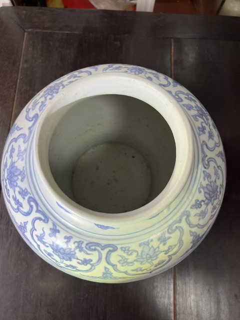 古玩陶瓷青花纏枝花卉紋罐，注意品相真品鑒賞圖