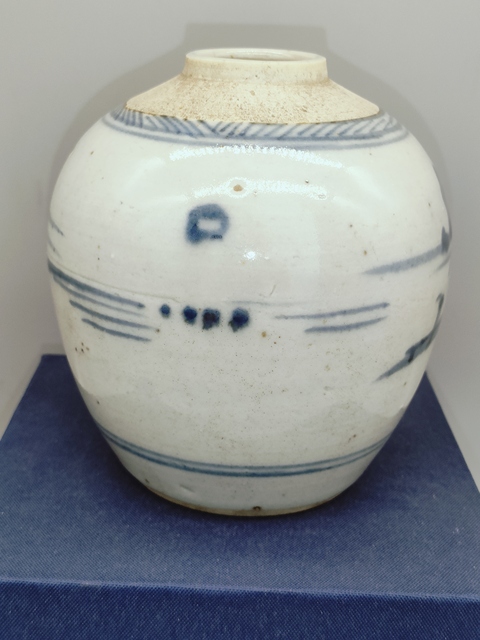 古玩陶瓷清乾隆，山水人物青花罐拍賣，當前價格960元