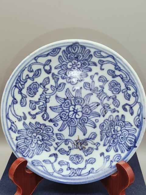 古玩陶瓷青花盤真品鑒賞圖