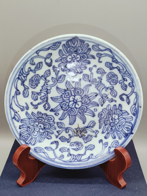 古玩陶瓷青花盤真品鑒賞圖