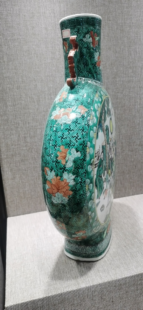 古玩陶瓷五彩人物故事抱月瓶真品鑒賞圖