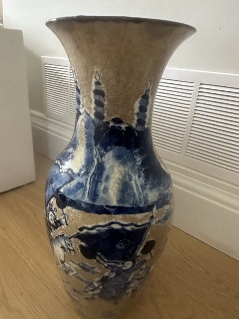 古玩陶瓷哥釉青花刀馬人物撇口瓶真品鑒賞圖