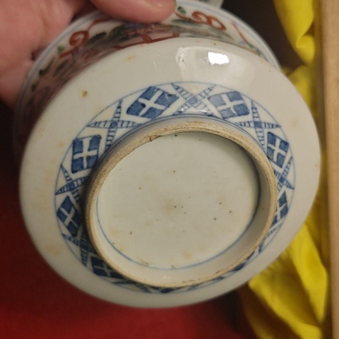 古玩陶瓷青花五彩碗真品鑒賞圖